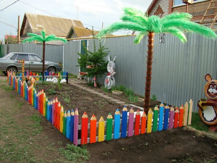 Забор для детской площадки на даче